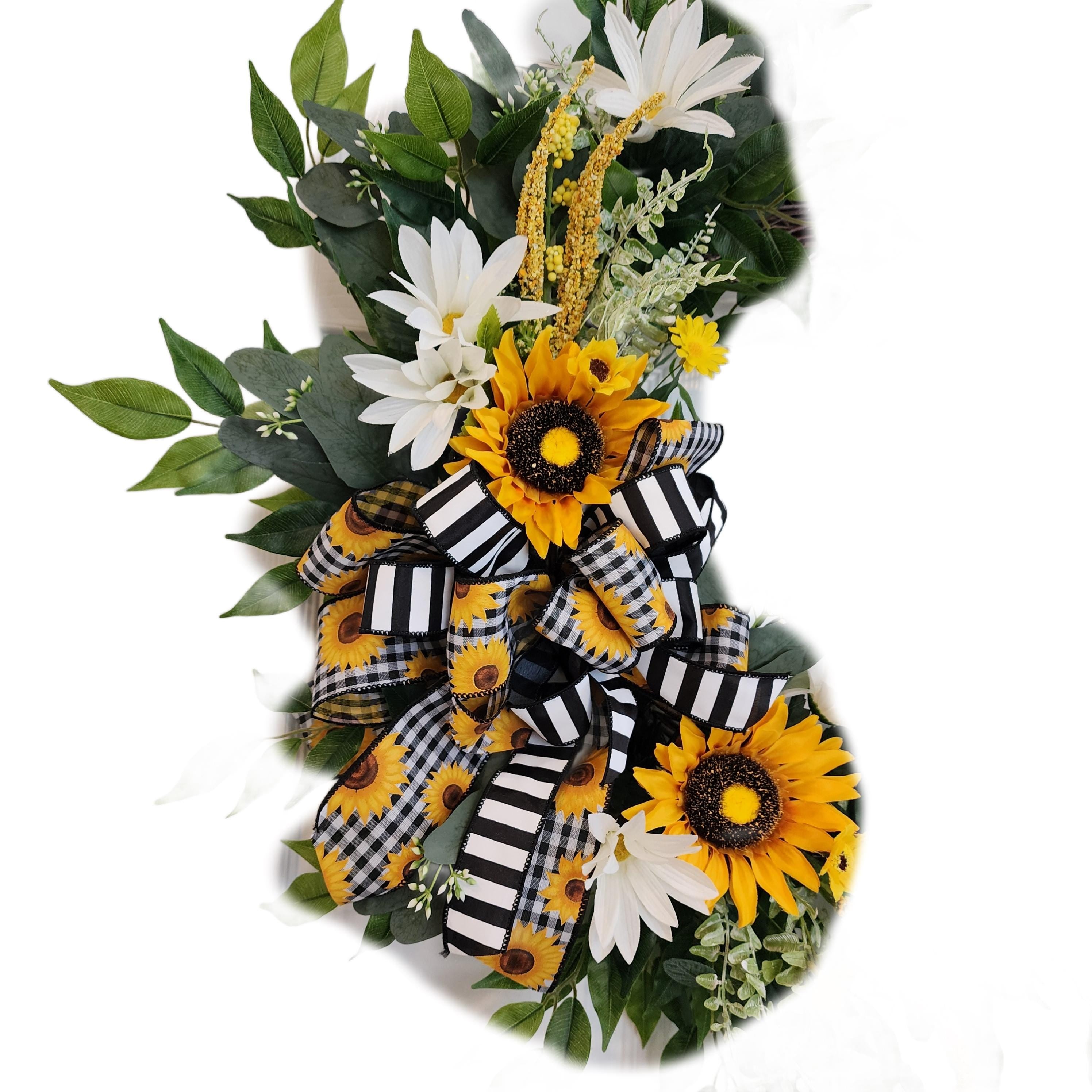 Sunflower Door Wreath – Farmhouse Bee Welcome Decor